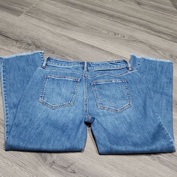 GUC Loft Outlet Boyfriend Curvy Raw Hem Jeans - Picture 6 of 6